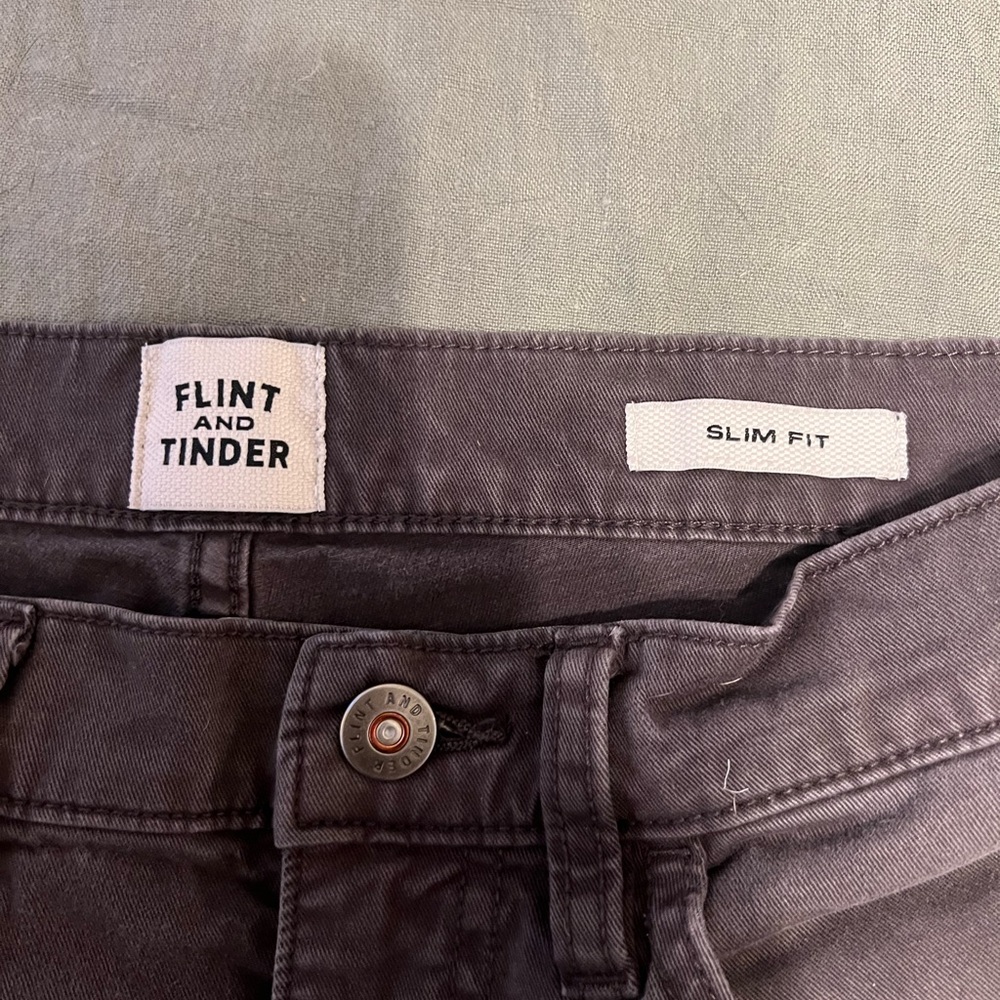 Huckberry - 365 Pants Slim Fit 30x30 “Espresso” color.